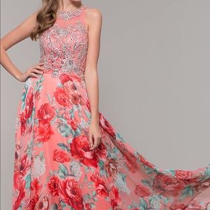 Beautiful floral dress by temptation 🌺🌺🌺